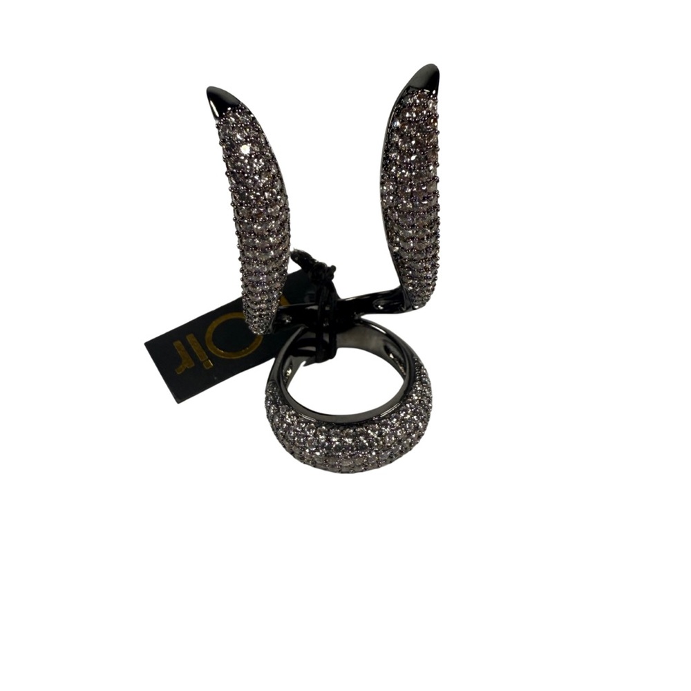 nOir Jewelry Silver Rhinestone Crystal Ring Size 6